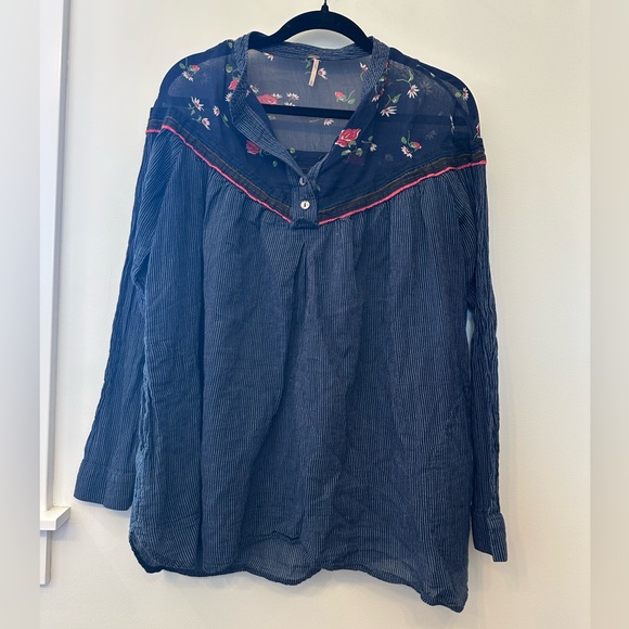 Free People Hearts and Colors Floral Striped Tunic Top Navy Pink S/P - Picture 2 of 5